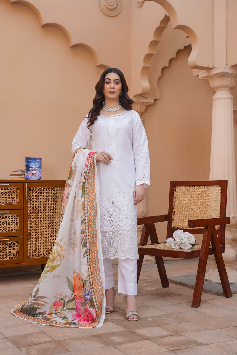 Emaan Eshal – Premium Embroidered Lawn 3PC Suit