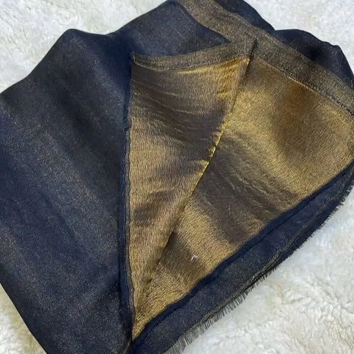 Pashmina shawl