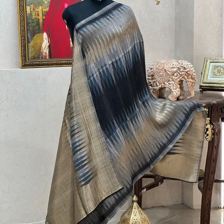 Pashmina shawl